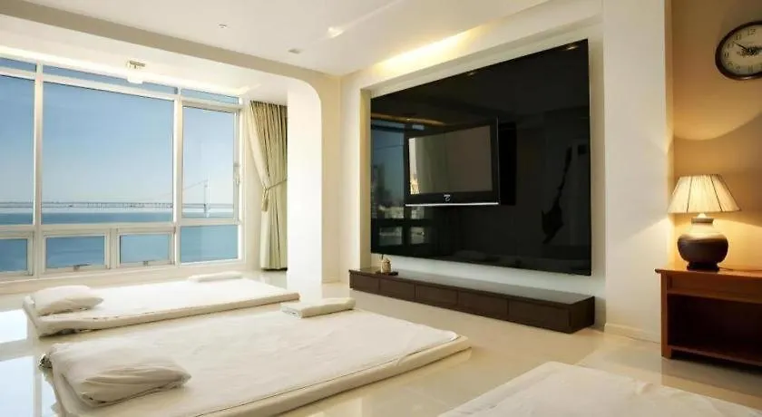 Hotel Homers Busan 4*,